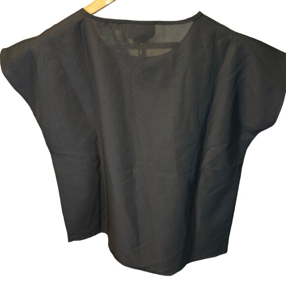 Lady Manhattan Medium Black Blouse Embroidered Detail Short Sleeves Career Layer - Picture 2 of 8